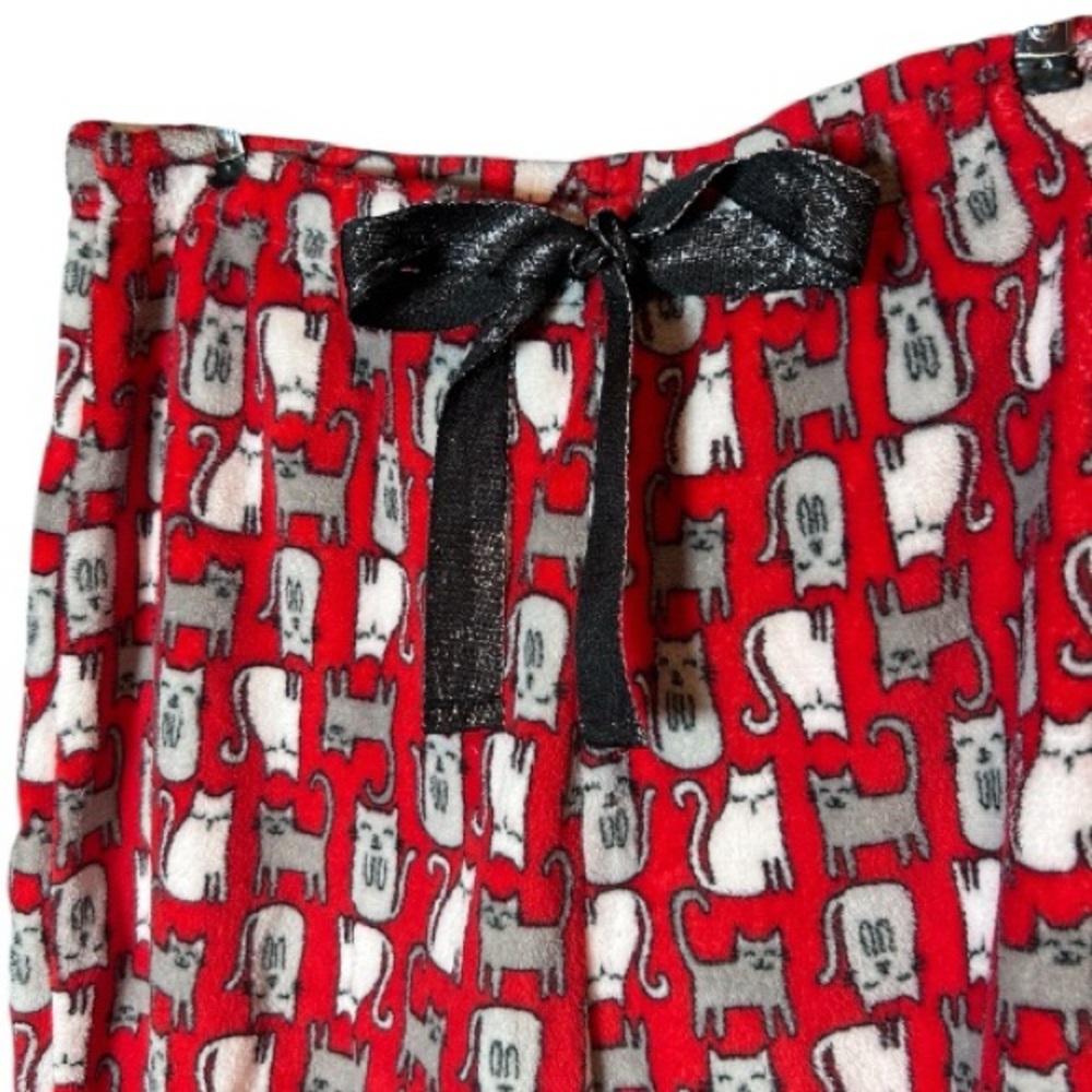 Pillow Talk Red Fleece Pajama Pants Women’s Size L Allover Cat Print NWT Soft